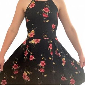 Soprano Black Floral Dress
